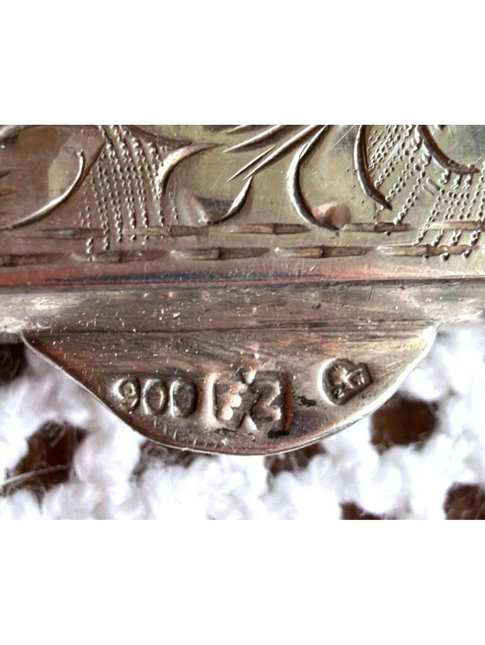 Vtg Polish Art Deco 900 Silver Compact 1920s Warsaw 2W Floral Chased Sifter Puff - Picture 3 of 13